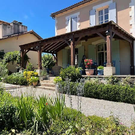 La Grange Terrou Vendégház Saint-Germain-de-Confolens Kültér fotó