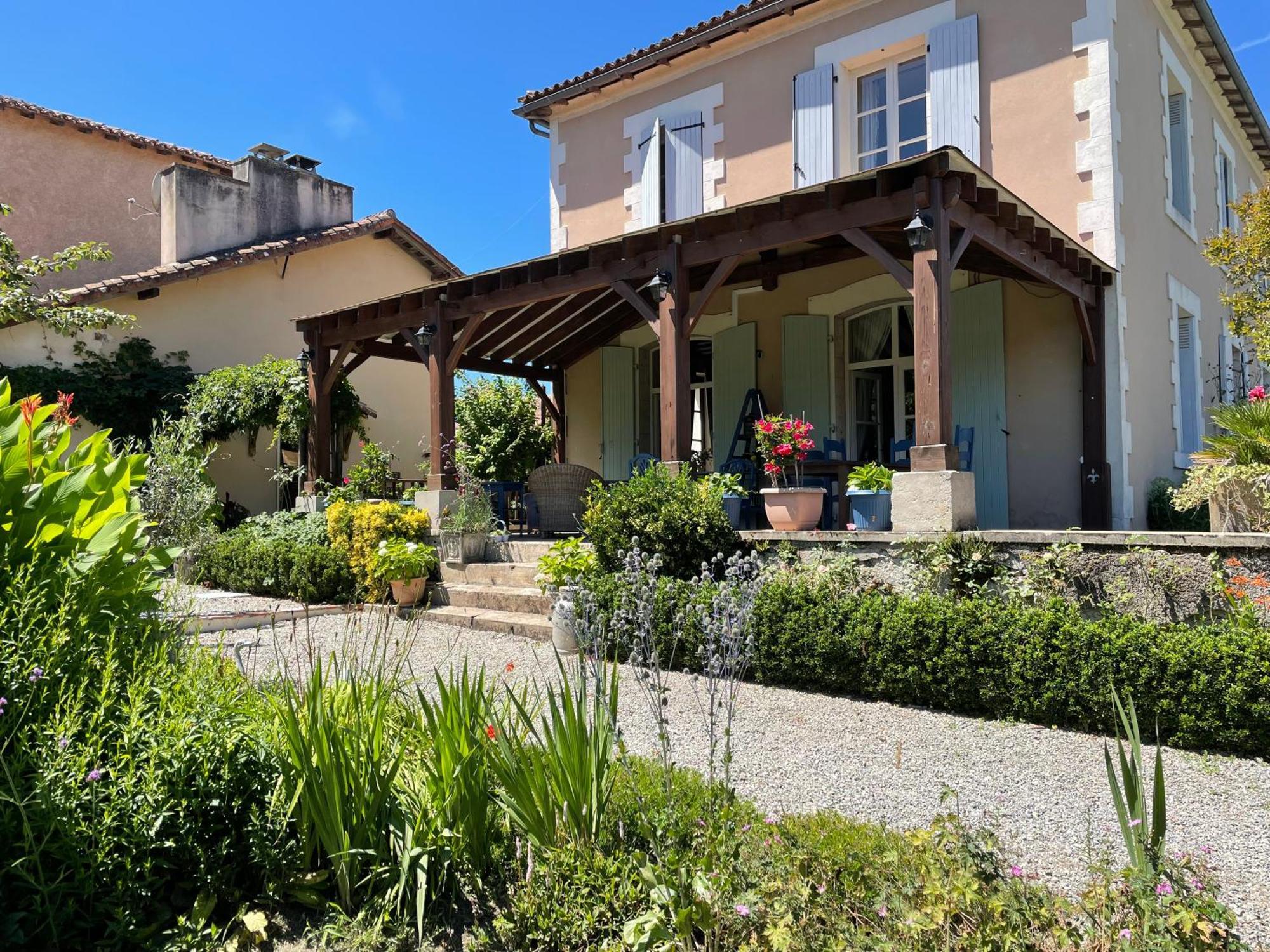La Grange Terrou Vendégház Saint-Germain-de-Confolens Kültér fotó